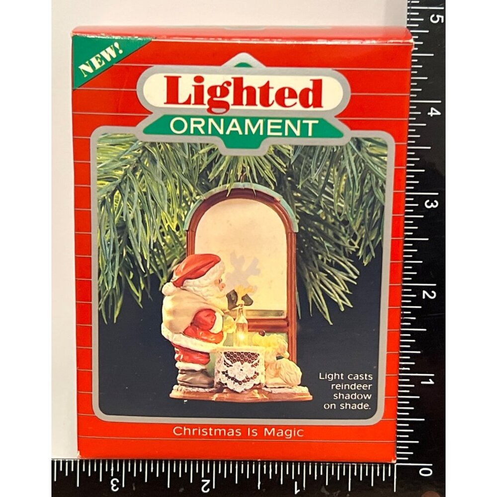 1988 HALLMARK KEEPSAKE ORNAMENT QLX717-1 CHRISTMAS IS MAGIC SANTA SHADOW LIGHTED